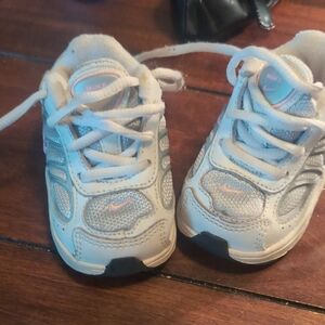 Nike Toddler White, Pink and Gray Sneakers